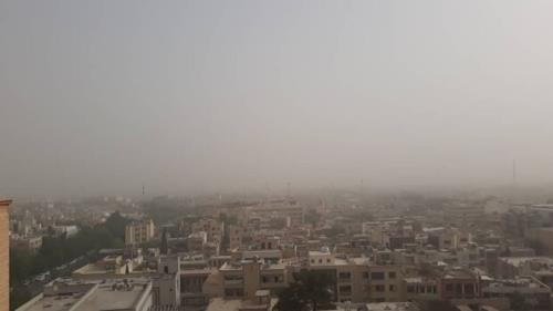 هوای اصفهان در ۱۳ منطقه آلوده است