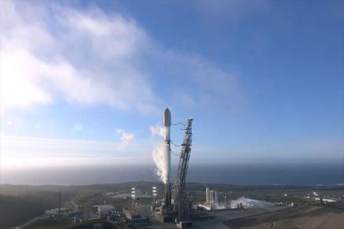 22 ماهواره استارلینک بعد از چندین بار تاخیر پرتاب شدند