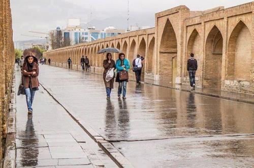 احتمال رگبار و رعد و برق در اصفهان از عصر امروز
