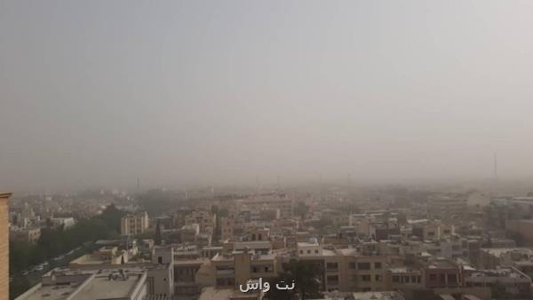 هوای اصفهان در ۱۳ منطقه آلوده است